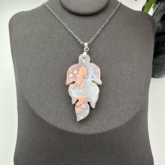 Pink/Cotton Candy Agate Leaf Pendant on Silver Copper Chain - Picture 2 of 10